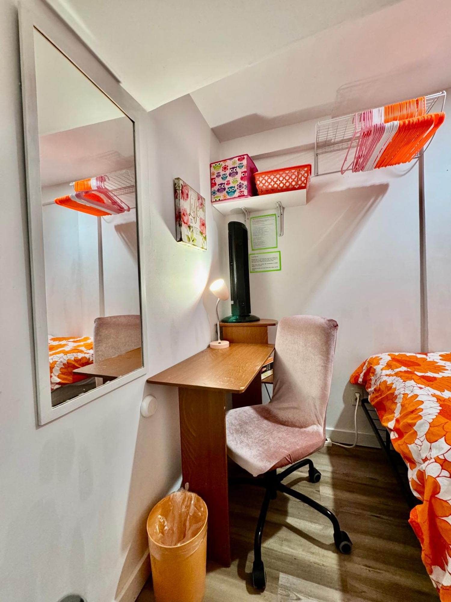 Private Tiny Room On The 1St Floor With Shared Bathroom Near Airport And Downtown Seattte Сиатъл Екстериор снимка